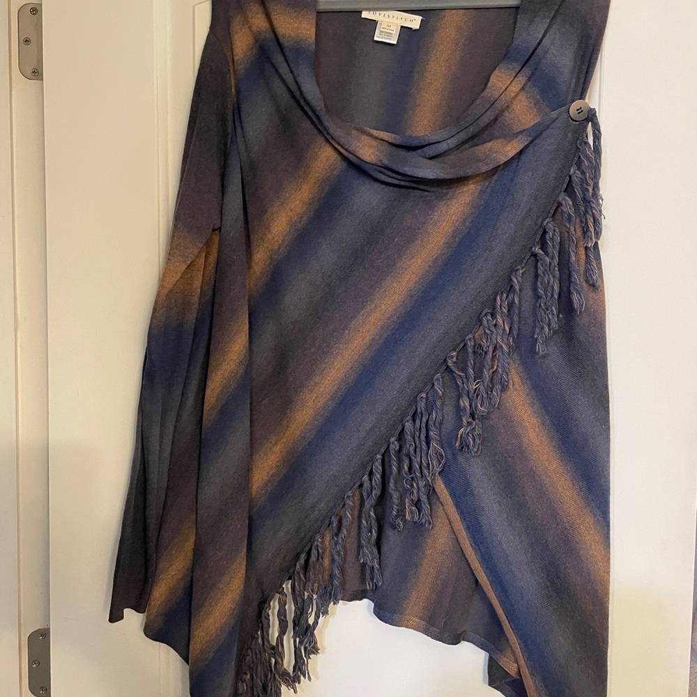 Navy Blue Gradient Striped Asymmetrical Sweater - Picture 5 of 6